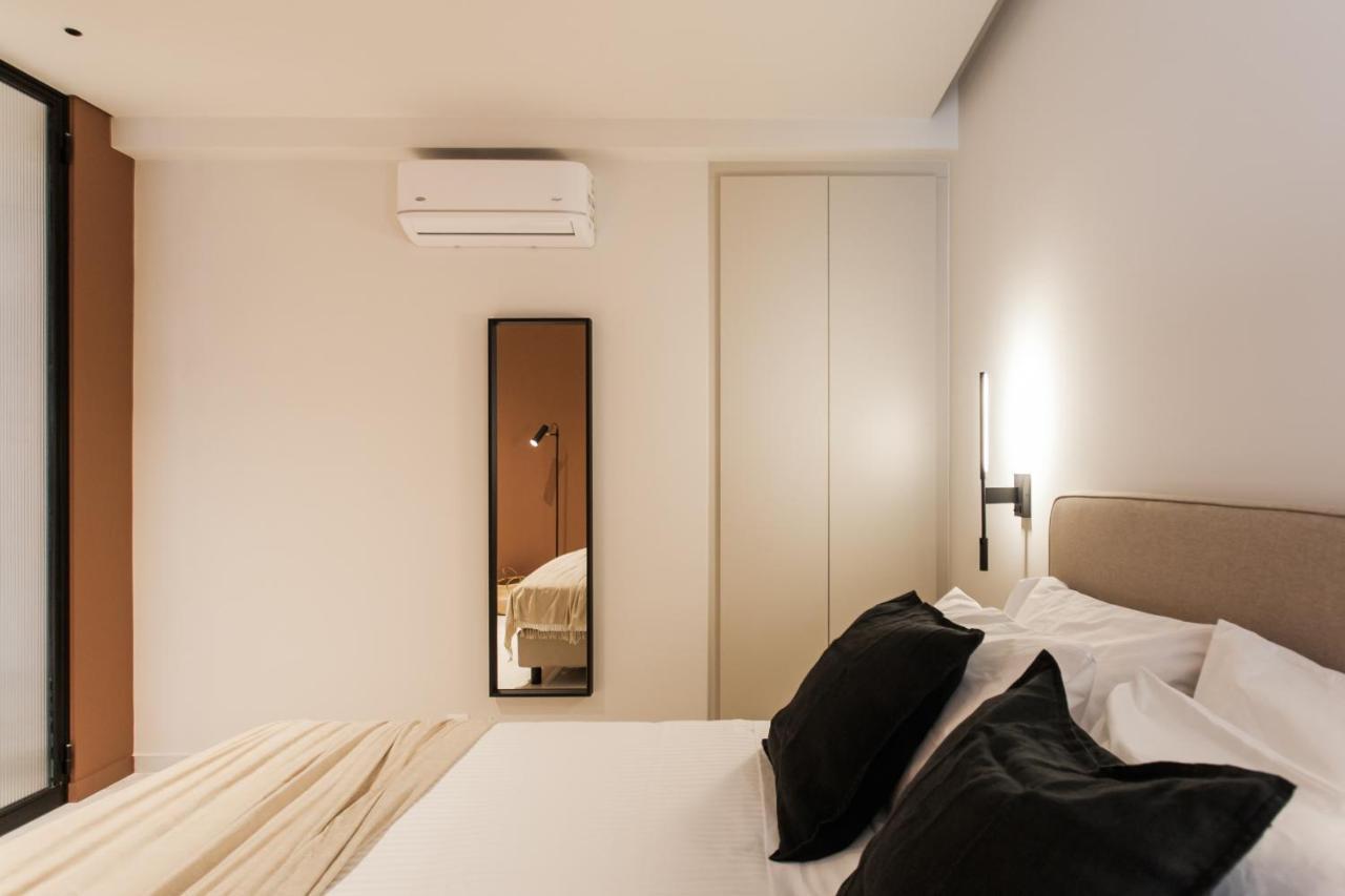 Marvelous 2Br Apartments With Balcony By Upstreet Афины Экстерьер фото